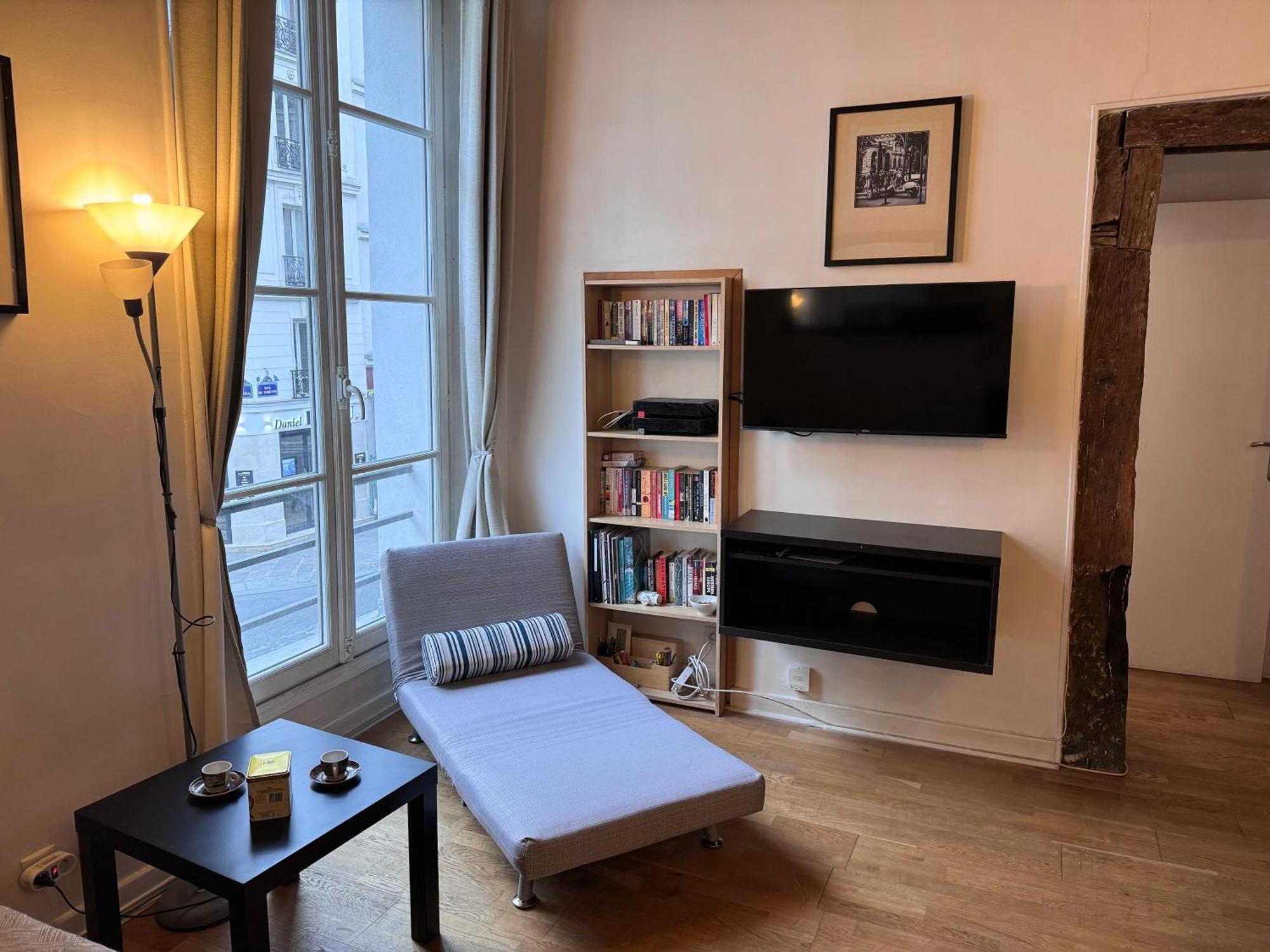 Appartement Typique Parisien Au Coeur Du Marais Exterior photo